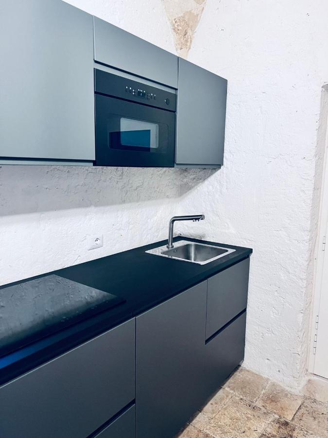 Dante'S Patio Apartment Бари Екстериор снимка