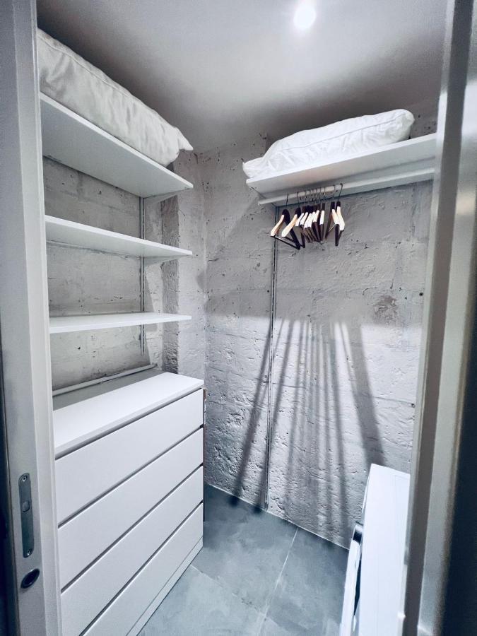 Dante'S Patio Apartment Бари Екстериор снимка